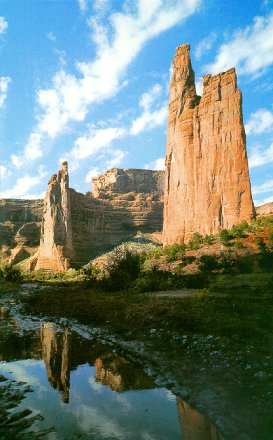 Spider Rock, Canyon de Chelly, Ariz
